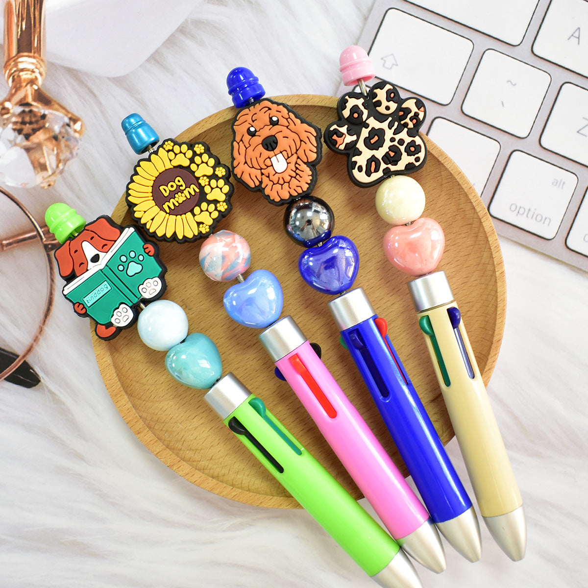 Wholesale   Random 100pcs/pack  Cute cartoon puppy beaded beads